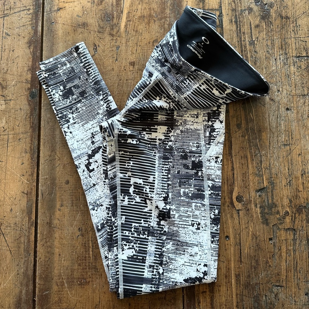 Oakley workout leggings XS